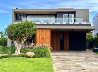 Casa sofisticada em Condomínio de luxo