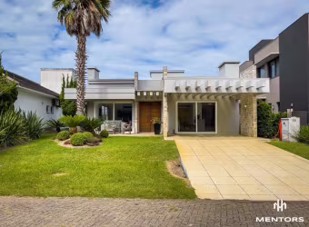 Casa em Condomínio Mobiliada em Xangri-lá, Condomínio Ventura Club - Venda