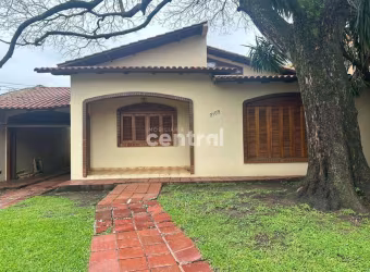 Casa 5 dormitórios com piscina