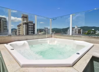 GARDEN COM JACUZZI