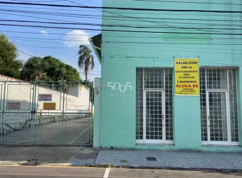 Imóvel comercial para locação no Bairro Centro, imóvel totalmente térreo com 200m² de área construída