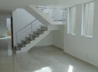 Vendo Uma Casa Na Regiao Santo Andre com 3 Quartos Por 480 Mil