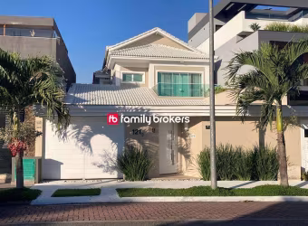RIVIERA DEL SOL: BELÍSSIMA CASA DUPLEX COM 4 QUARTOS SENDO 3 SUÍTES | 267m² | 4 VAGAS |