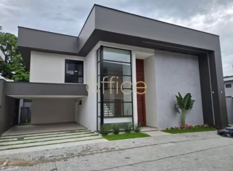 Imperdível oportunidade! Casa à venda no bairro América, Joinville-SC: 3 quartos, 3 suítes, 3 salas, 4 banheiros, 2 vagas, 319,09m².
