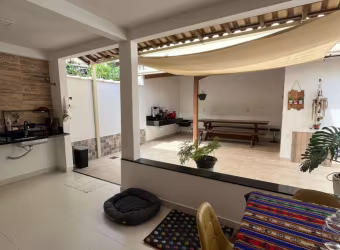 Casa com 3 quartos à venda na Avenida Eldes Scherrer Souza, Sem, Laranjeiras, Serra, 237 m2 por R$ 900.000