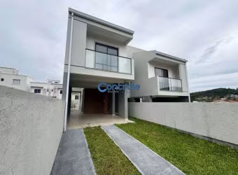Sobrado com 03 dormitórios no bairro Potecas, em São José.