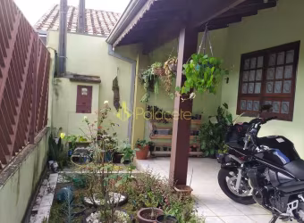 Casa à venda 4 Quartos, 1 Suite, 1 Vaga, 171M², Residencial Mombaça, Pindamonhangaba - SP