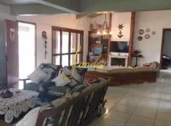 Sobrado em Atlântida! Apenas 01 quadra do mar com 04 dormitórios