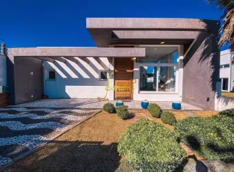 Excelente Casa no Centro de Xangri-lá! Com dois lotes próximo ao mar