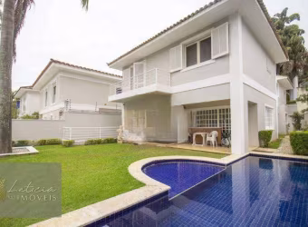 CASA COM PISCINA NO JARDIM GUEDALA