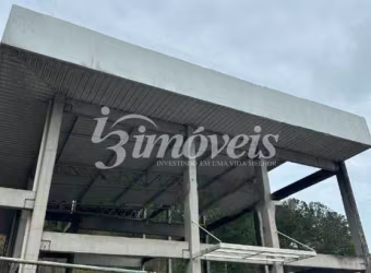 PERFEITO PARA A SUA EMPRESA, Sala EM CONSTRUÇÃO que terá  loja térrea + mezanino + 01 piso para área administrativa para locação em Balneário Camboriú