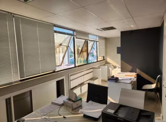 Sala comercial à venda na Rua Doutor Heitor Blum, 310, Estreito, Florianópolis por R$ 218.000