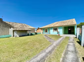 LINDA CASA COM PÁTIO AMPLO NO BAIRRO SANTO ANTÔNIO, EM CAPÃO DA CANOA