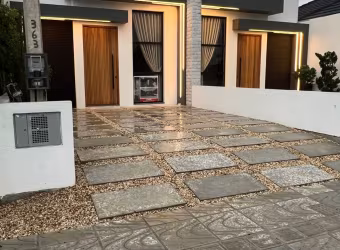 LINDÍSSIMA CASA COM ACABAMENTO EXCELENTE NO BAIRRO GUARANI!