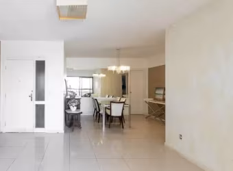 Apartamento - Padrão, para Venda em Salvador/BA