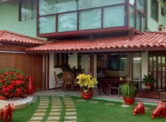 Casa com 3 quartos à venda na Avenida Praia de Itapoan, Vilas do Atlantico, Lauro de Freitas por R$ 1.800.000