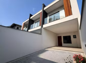 Sobrado Geminado no Saguaçu – Próximo à ABB