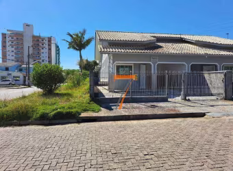 Casa com 2 dormitórios para alugar, 75 m² por R$ 3.100,01/mês - Rio Caveiras - Biguaçu/SC