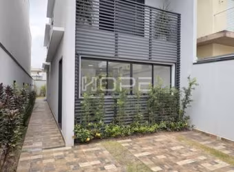 Casa em condomínio fechado com 3 quartos à venda na Rua Massau, 107, Villas do Jaguari, Santana de Parnaíba por R$ 900.000
