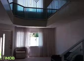 Casa Alto Padrão com 4 quartos (2 suítes)