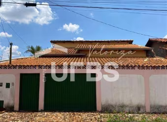 CASA OPORTUNIDADE DE 290 m² - Térrea