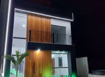 Linda casa em condomínio na Estrada do Coco