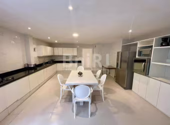 Apartamento mobiliado frontal mar 4 quartos sendo 2 suítes