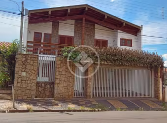 Casa tipo sobrado com 476 m2 em frente a UNAR. Ótima para locação para estudantes codigo: 104289