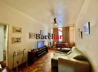 Apartamento com 2 quartos à venda na Rua Itacuruçá, Tijuca, Rio de Janeiro, 72 m2 por R$ 490.000