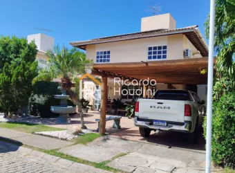 Casa à venda em condomínio fechado, no Golf em Itapuã!