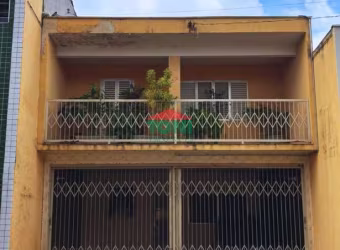 Casa Sobrado com 4 dormitórios e 2 vagas de garagem no Centro de Salto-SP