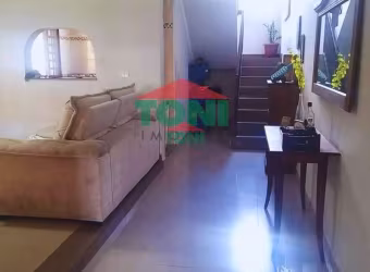 Excelente ponto comercial à venda na Vila Teixeira, Salto-SP! 1 sala, 3 banheiros, 2 vagas!