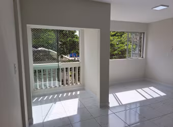 Ótimo apartamento 3 quartos (1 suíte), amplo e reformado, com excelente localização!