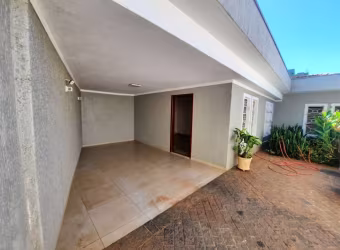 Casa para Locação em Araçatuba, VILA SANTA MARIA, 3 dormitórios, 1 suíte, 1 banheiro, 2 vagas