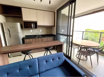 Apartamento recém reformado com 46m², e 1 vaga de Garagem, no Campo Belo