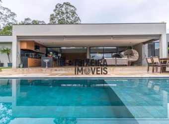 Casa de alto padrão á venda no condomínio Terras de São José II em Itu.