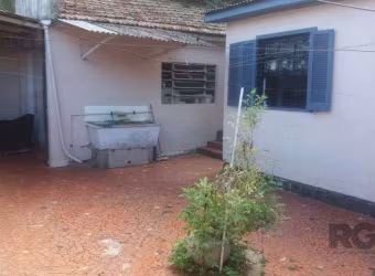 Casa em ótimo Terreno Rua do Hospital Cristo Redentor