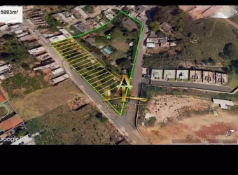 Área à Venda com 2500 m² - Chácara do Solar II (Fazendinha) em Santana de Parnaíba/SP.
