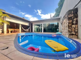 Casa com 3 dormitórios à venda, 270 m² por R$ 1.100.000,00 - Jardim Santa Monica - Rolândia/PR
