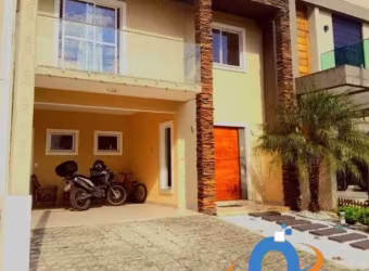 Casa em Condomínio de Luxo em Curitiba-PR, Bairro Umbará: 3 Quartos, 1 Suíte, 2 Salas, 3 Banheiros, 2 Vagas, 150m². Imperdível!