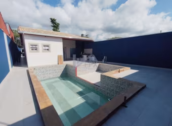 Casa alto padrão com piscina e area gourmet proximo a pria em Itanhaem.