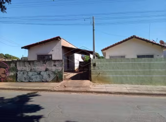 Casa bem localizada para venda!