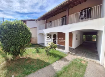 Sobrado com 3 dormitórios para alugar, 233 m² por R$ 2.624,47/mês - Jardim Rosely - Pindamonhangaba/SP