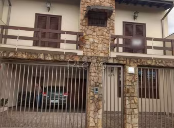 Casa à venda na Vila Nogueira, 4 quartos - Campinas.