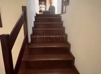 Casa à venda com 4 quartos no Alto do Taquaral, Campinas.