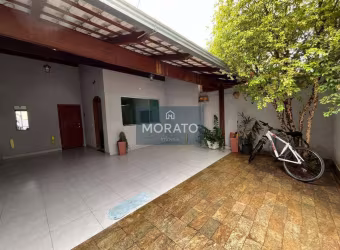 Casa 3 Quartos, Suíte, 03 Vagas, no Bairro Planalto