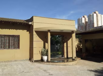 Casa para alugar em Londrina, Centro, com 4 quartos, com 291.91 m²