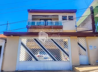 Sobrado para venda com 3 quartos, sendo 1 suíte, 179m²