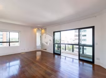 Cobertura para venda com 4 quartos, sendo 2 suítes, 305m²