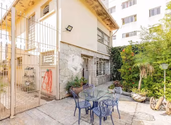 Sobrado para venda com 3 quartos, 232m²